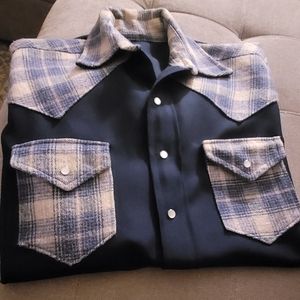 Men's Super cool artisan made poly and wool button-up with pearlized buttons!!